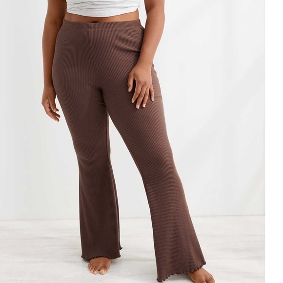 Aerie ribbed high waisted super flare legging - Picture 3 of 7
